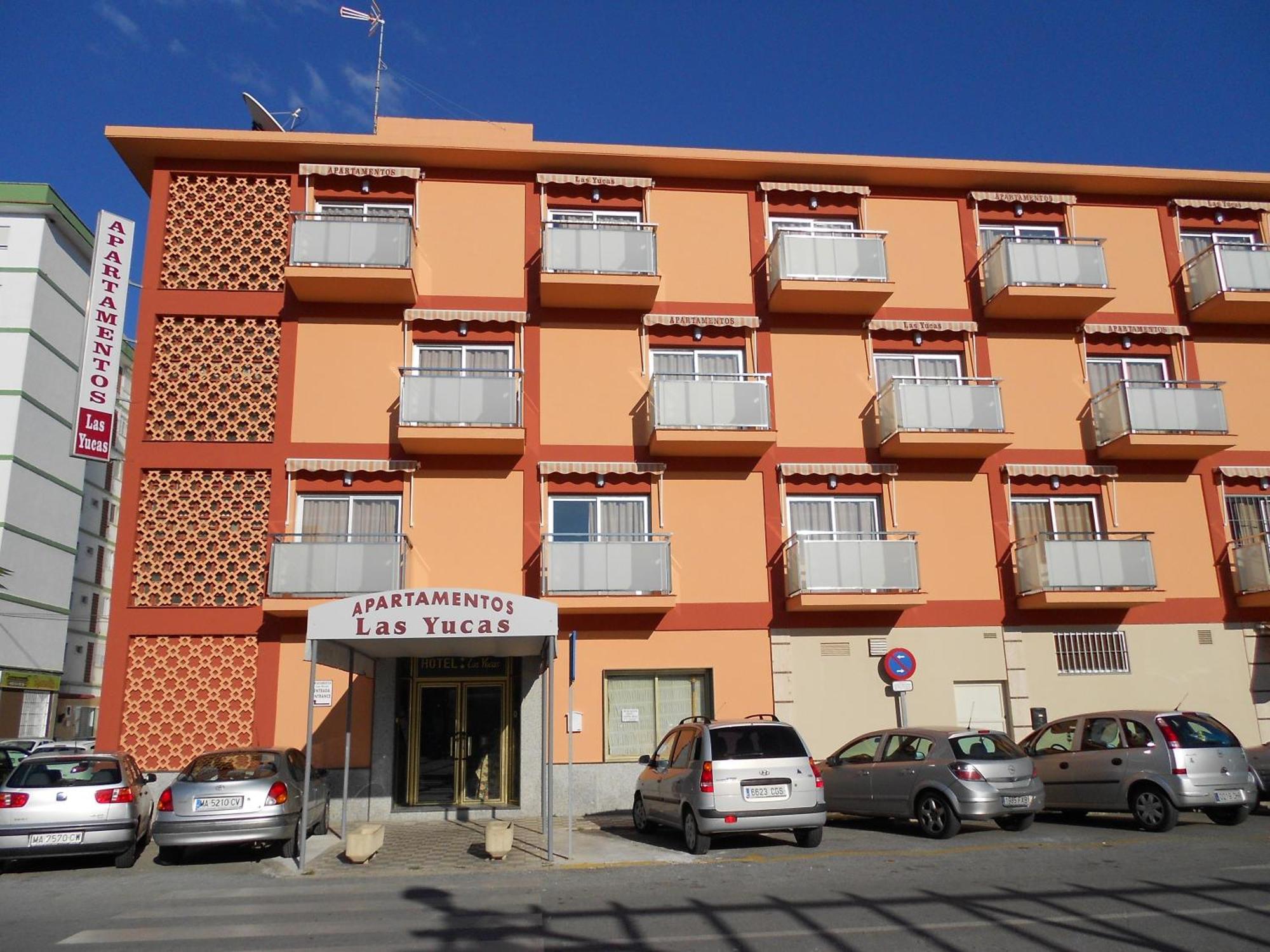 Apartamentos Turisticos Las Yucas Torre Del Mar Dış mekan fotoğraf