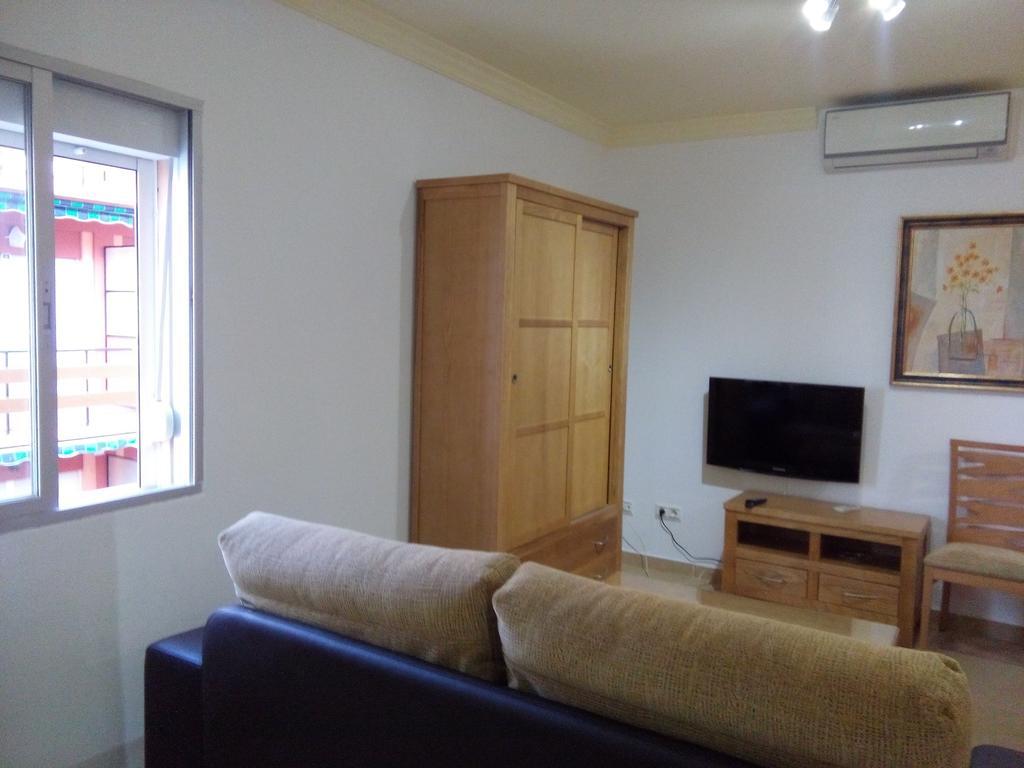 Apartamentos Turisticos Las Yucas Torre Del Mar Dış mekan fotoğraf