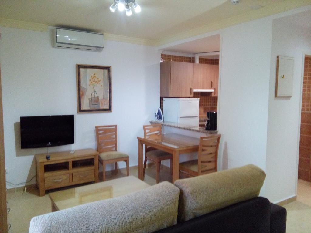 Apartamentos Turisticos Las Yucas Torre Del Mar Dış mekan fotoğraf