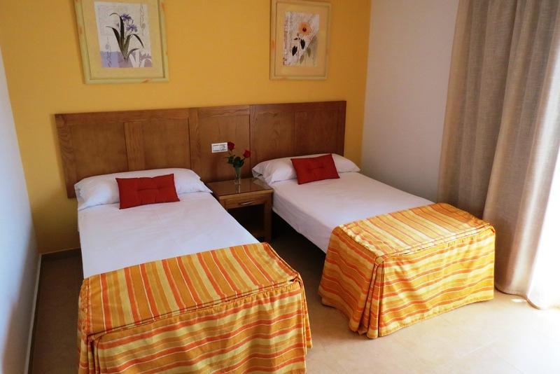 Apartamentos Turisticos Las Yucas Torre Del Mar Dış mekan fotoğraf