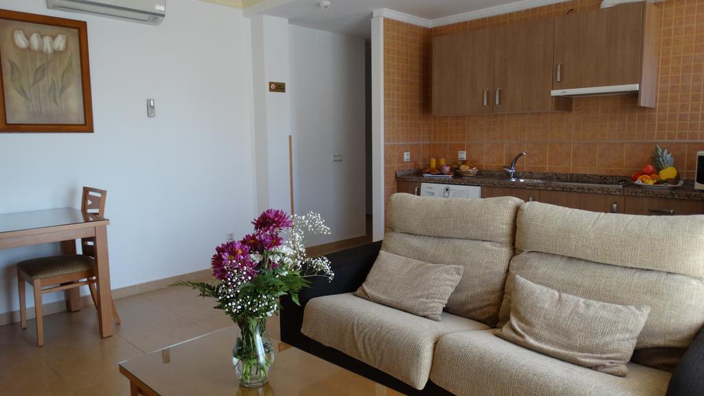 Apartamentos Turisticos Las Yucas Torre Del Mar Dış mekan fotoğraf
